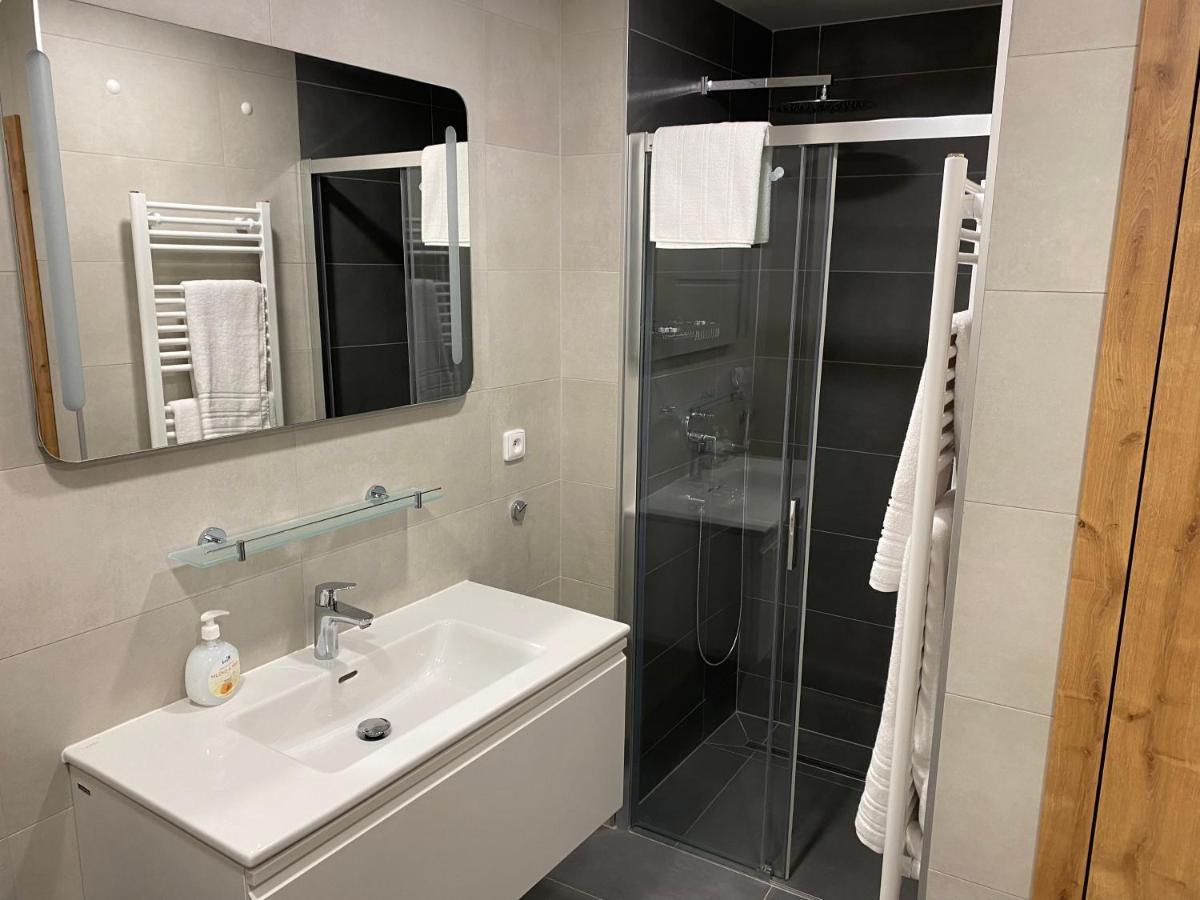 Klicperovo 3Kk Apartment Hradec Kralove Exterior photo
