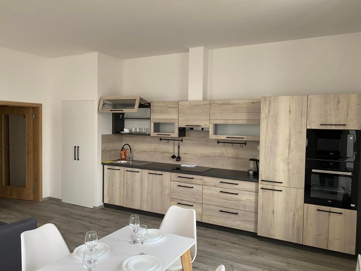Klicperovo 3Kk Apartment Hradec Kralove Exterior photo