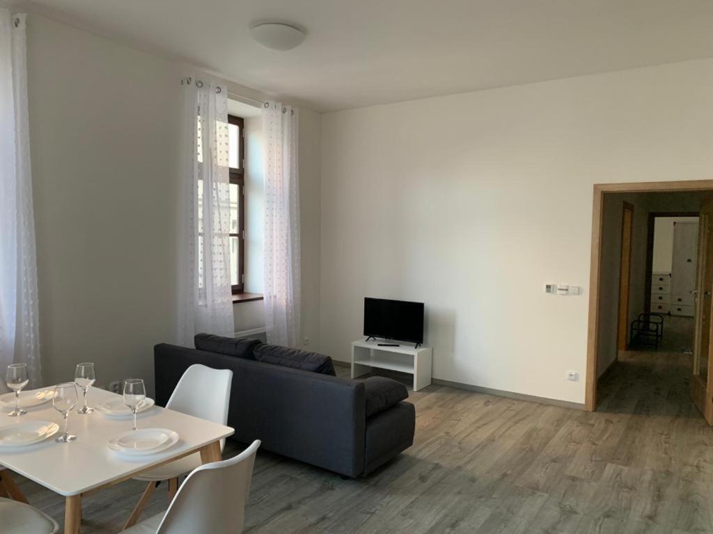 Klicperovo 3Kk Apartment Hradec Kralove Exterior photo